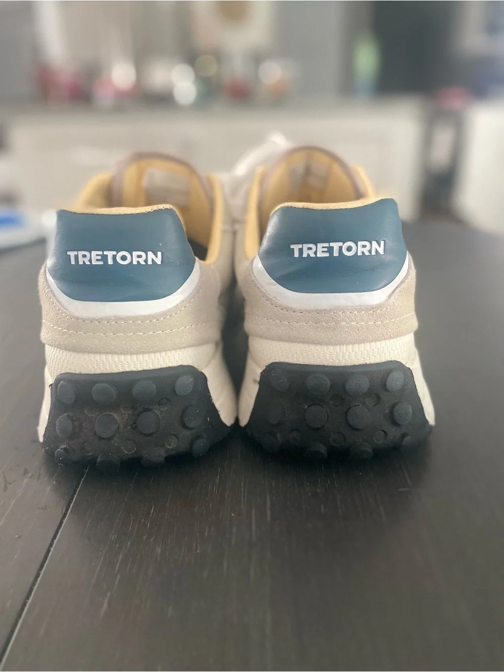 Tretorn suede upper
